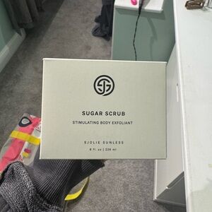 Sjolie Sunless Sugar Scrub